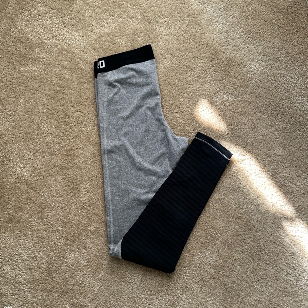 Nike Gray and Black Leggings Medium